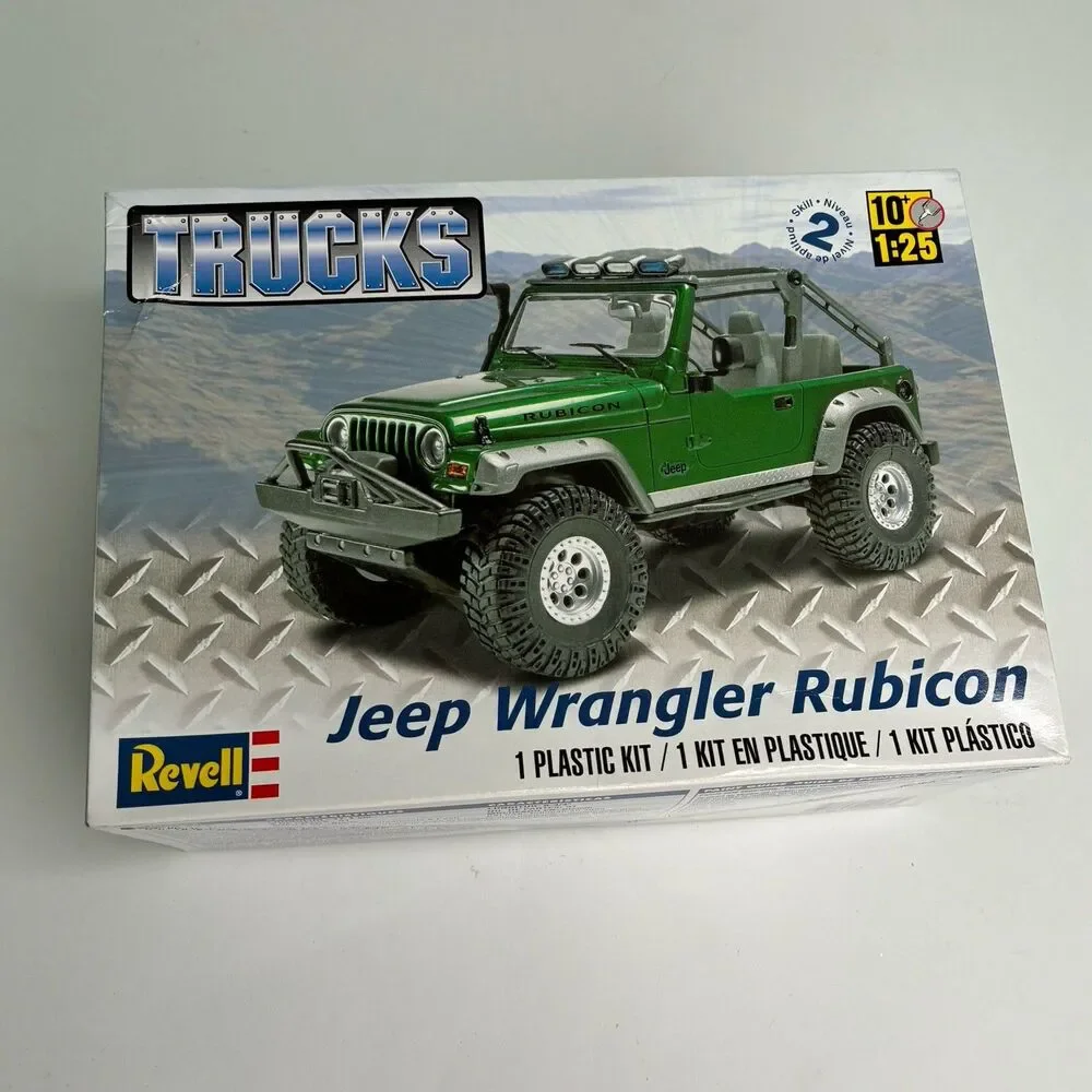 Revell Trucks Jeep Wrangler Rubicon 1:25 Model Kit Open Box Sealed Bags 85-4053